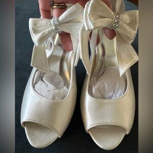 Dyable Wedding Shoes Size 8